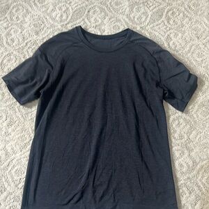Men’s LuLu Lemon Charcoal T-shirt